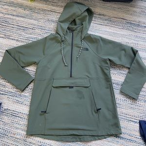 The North Face Women’s 1/4 Zip Hoodie